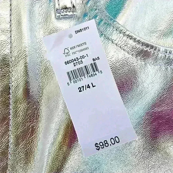 ๐ NWT ๐ Gap High Rise Vegan Leather Cheeky Straight Pants, Silver, Size 4 Long - Picture 3 of 9